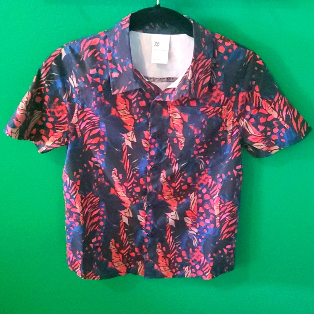 Boys NWOT button casual shirt Beach vacay dinner shirt